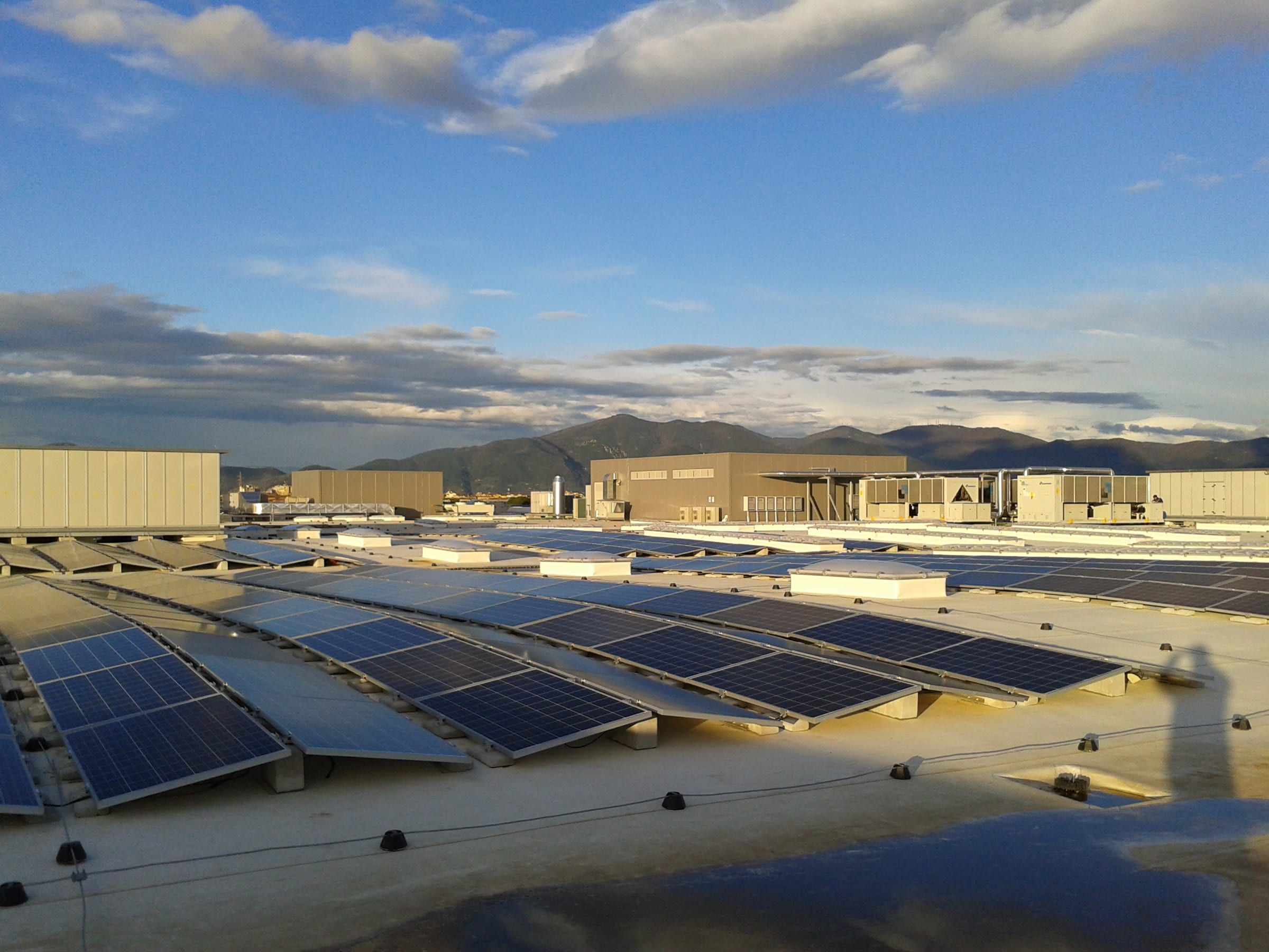 Copertura con impianto fotovoltaico